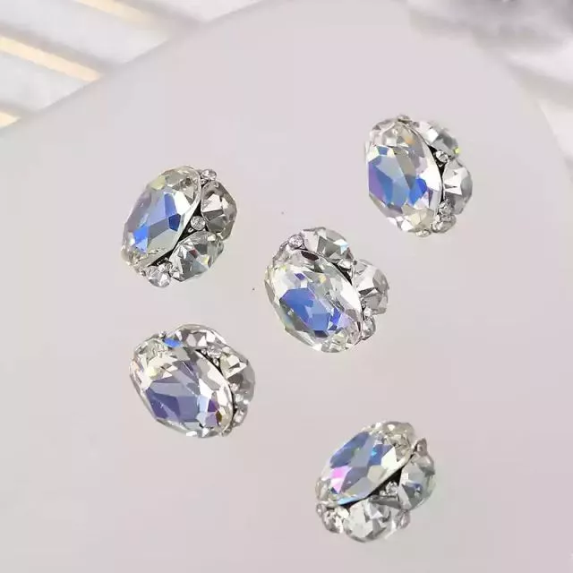 Nail Diamond Moonlight Blue 11 x 13mm 2 pcs