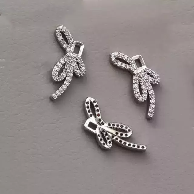 Nail Jewellery Butterfly 8 x 19mm 1pcs