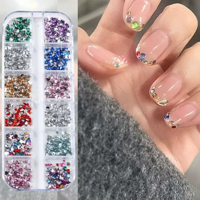 Mini Rhinestones #83