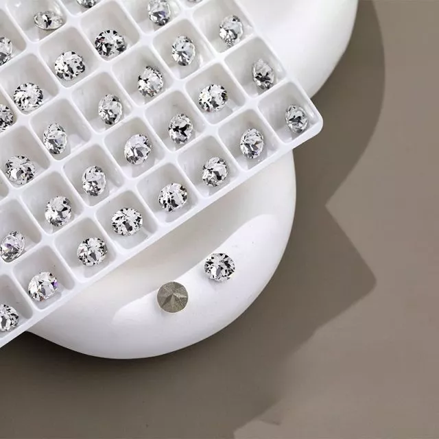Nailart Diamond #01 6mm 5pcs