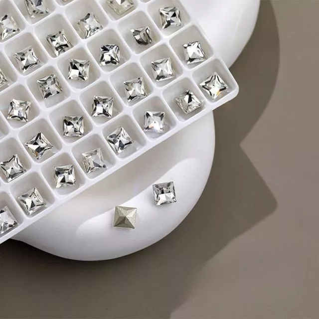 Nailart Diamond Square #02 6mm 5pcs
