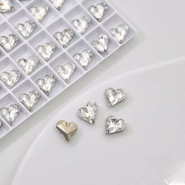 Nailart Diamond Heart #06 8mm x 9mm 5pcs