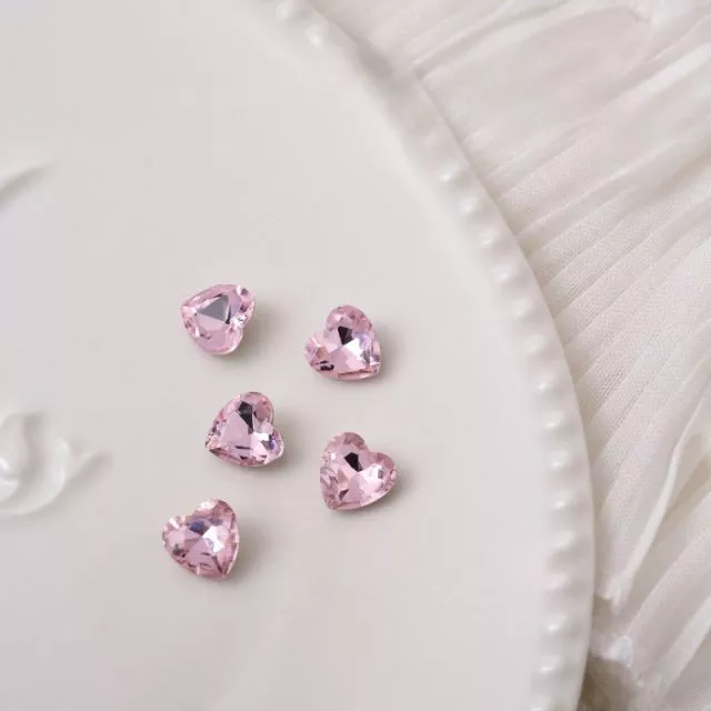 Nailart Diamond Heart 6mm x 6mm 5pcs